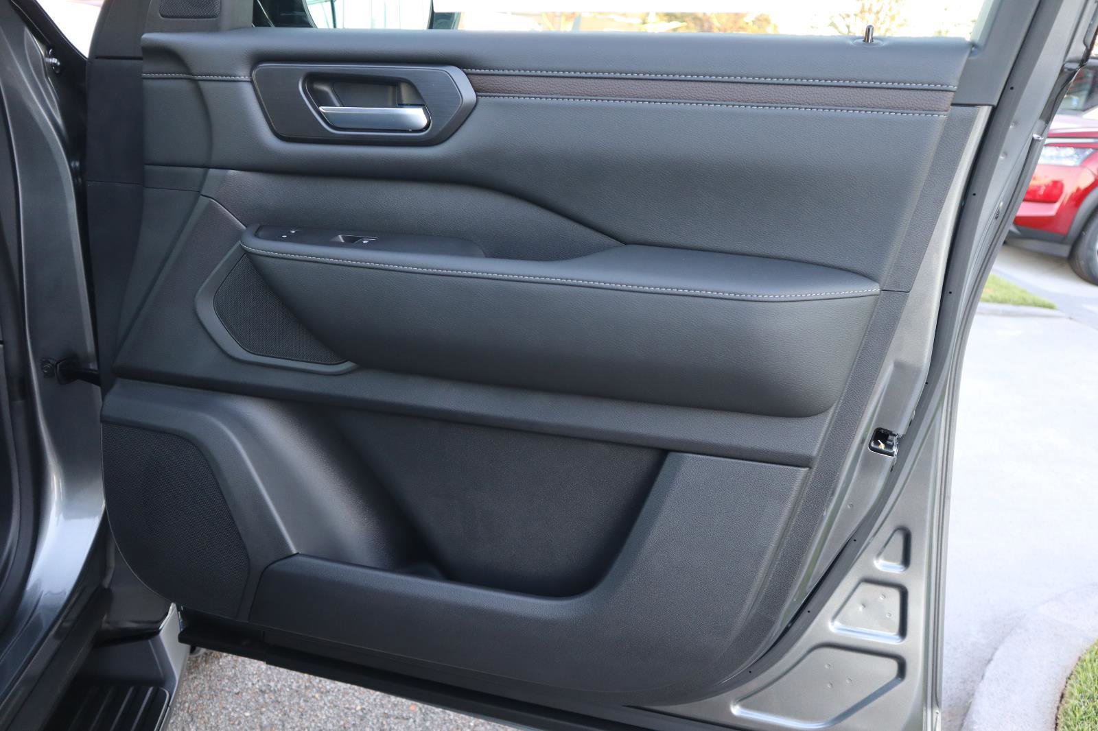 New 2026 Nissan Armada SL w/ Captain's Chari Seat Package image 56