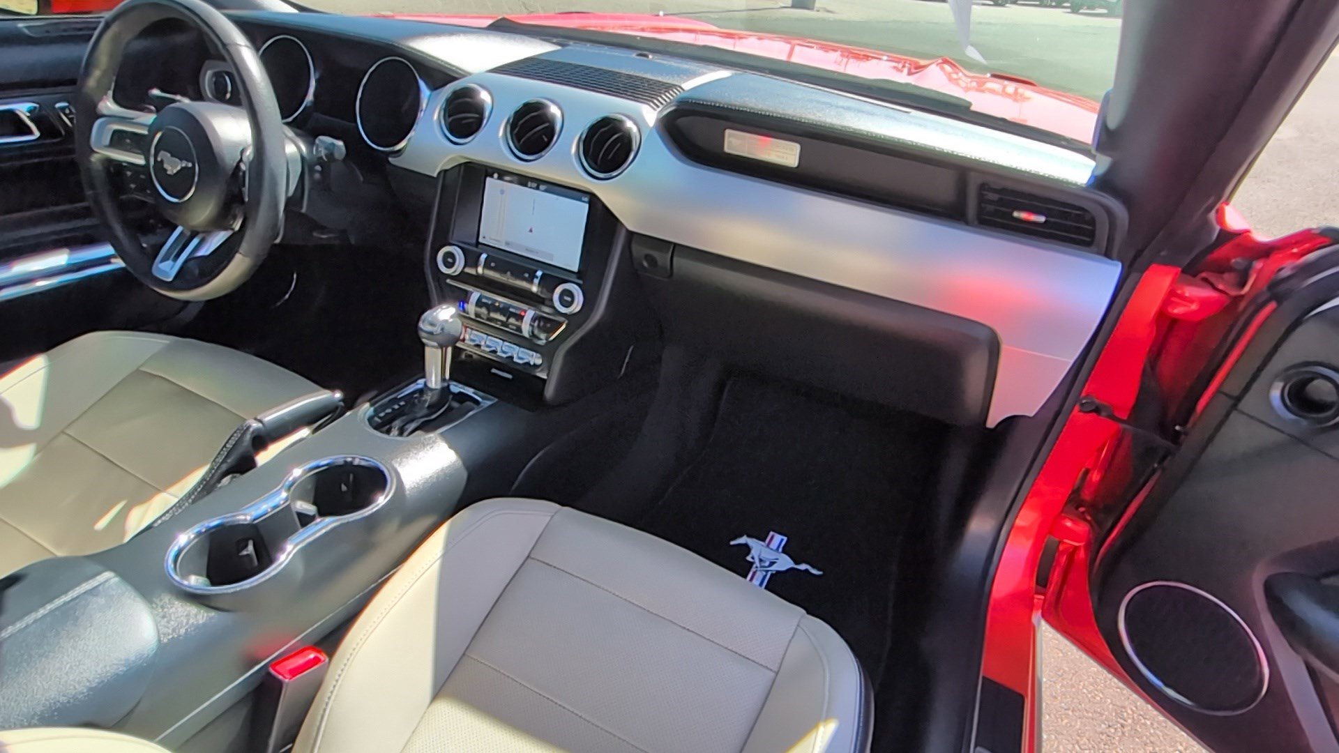 Used 2016 Ford Mustang GT Premium RWD image 29