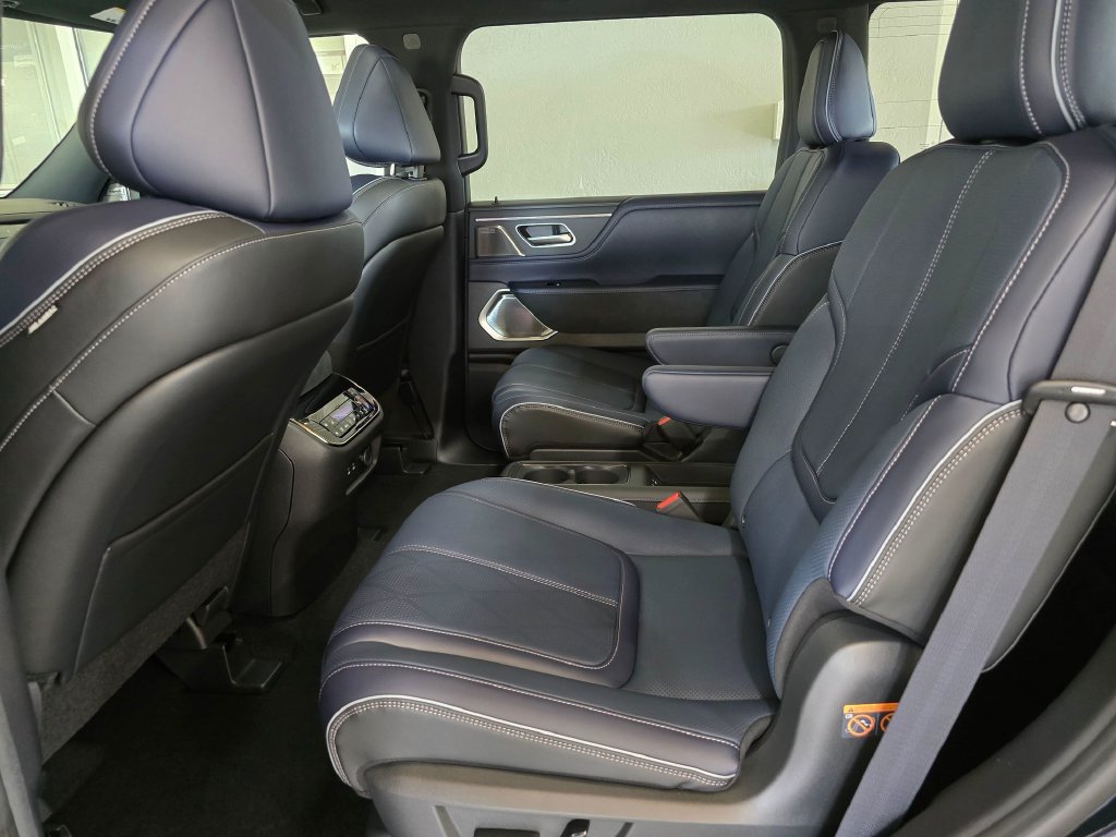 New 2027 INFINITI QX80 Sensory w/ Sport Exterior Package AWD/4WD image 25