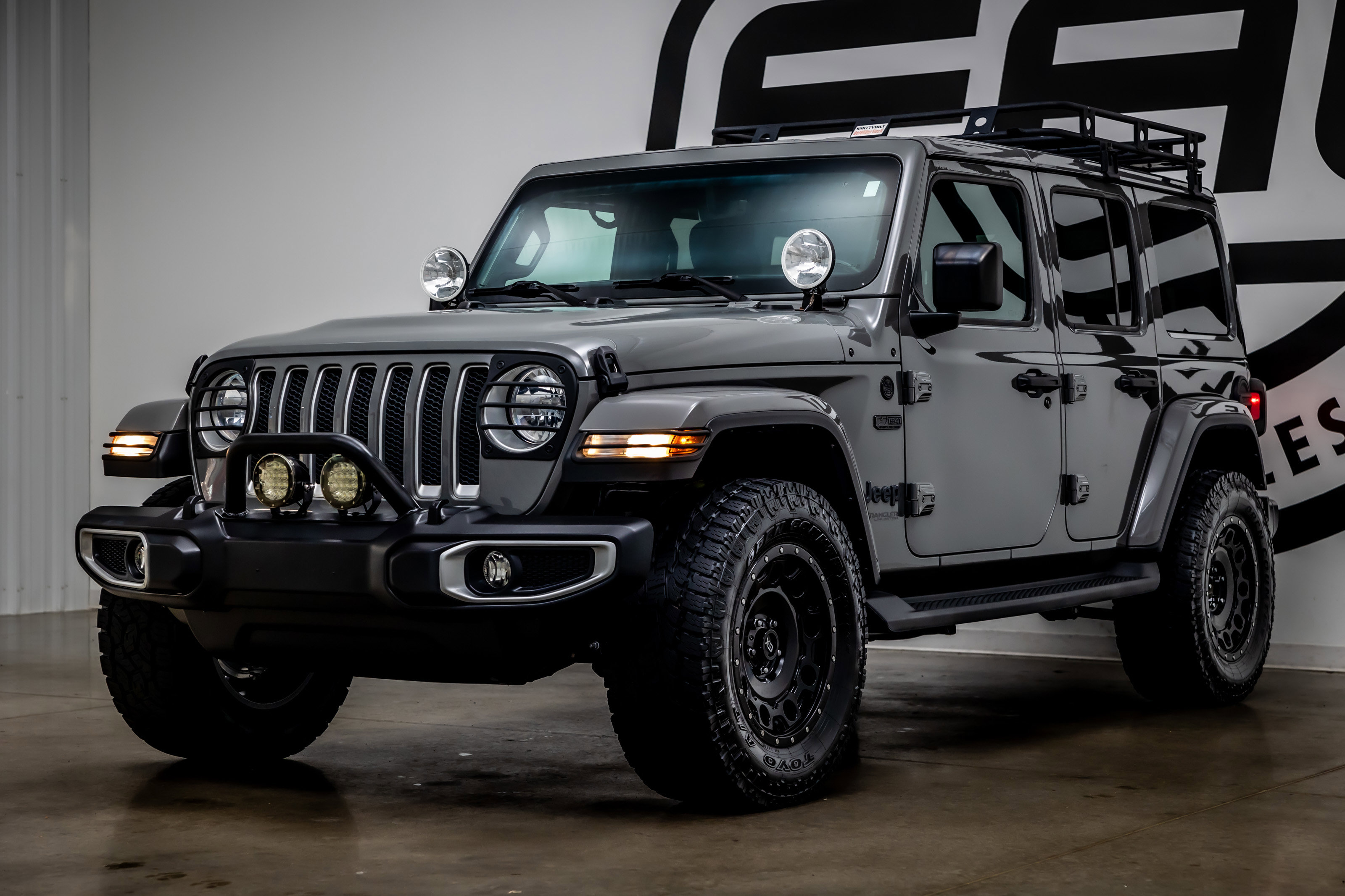 Used 2019 Jeep Wrangler Unlimited Sahara image 31