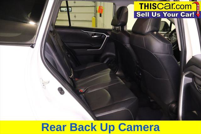 Used 2020 Toyota RAV4 XLE Premium image 21
