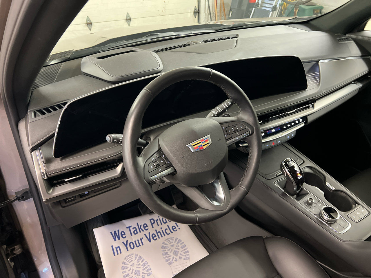 Used 2024 Cadillac XT4 Premium Luxury w/ Active Safety Package image 11