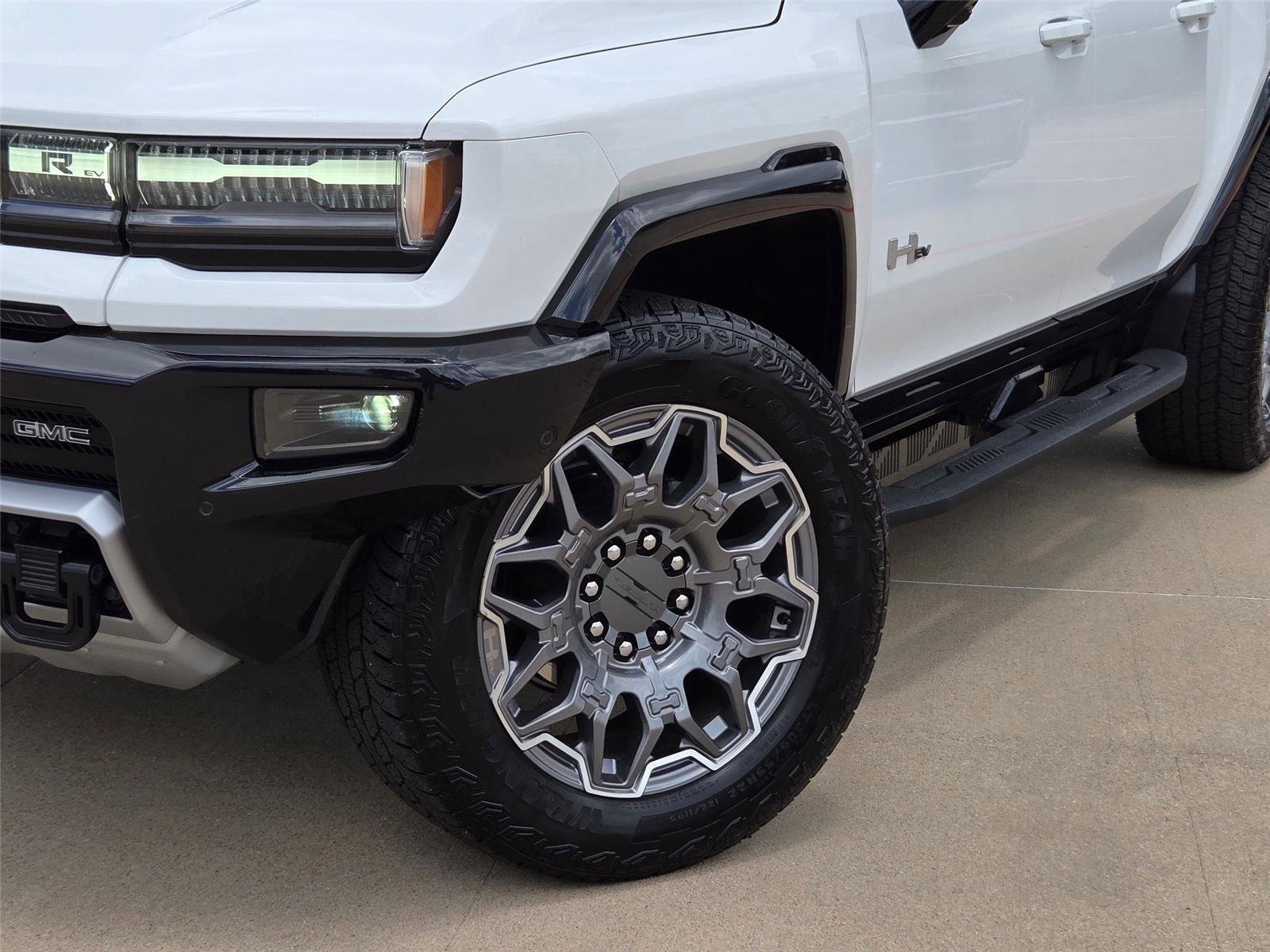 Used 2025 GMC Hummer EV 3X AWD/4WD image 7