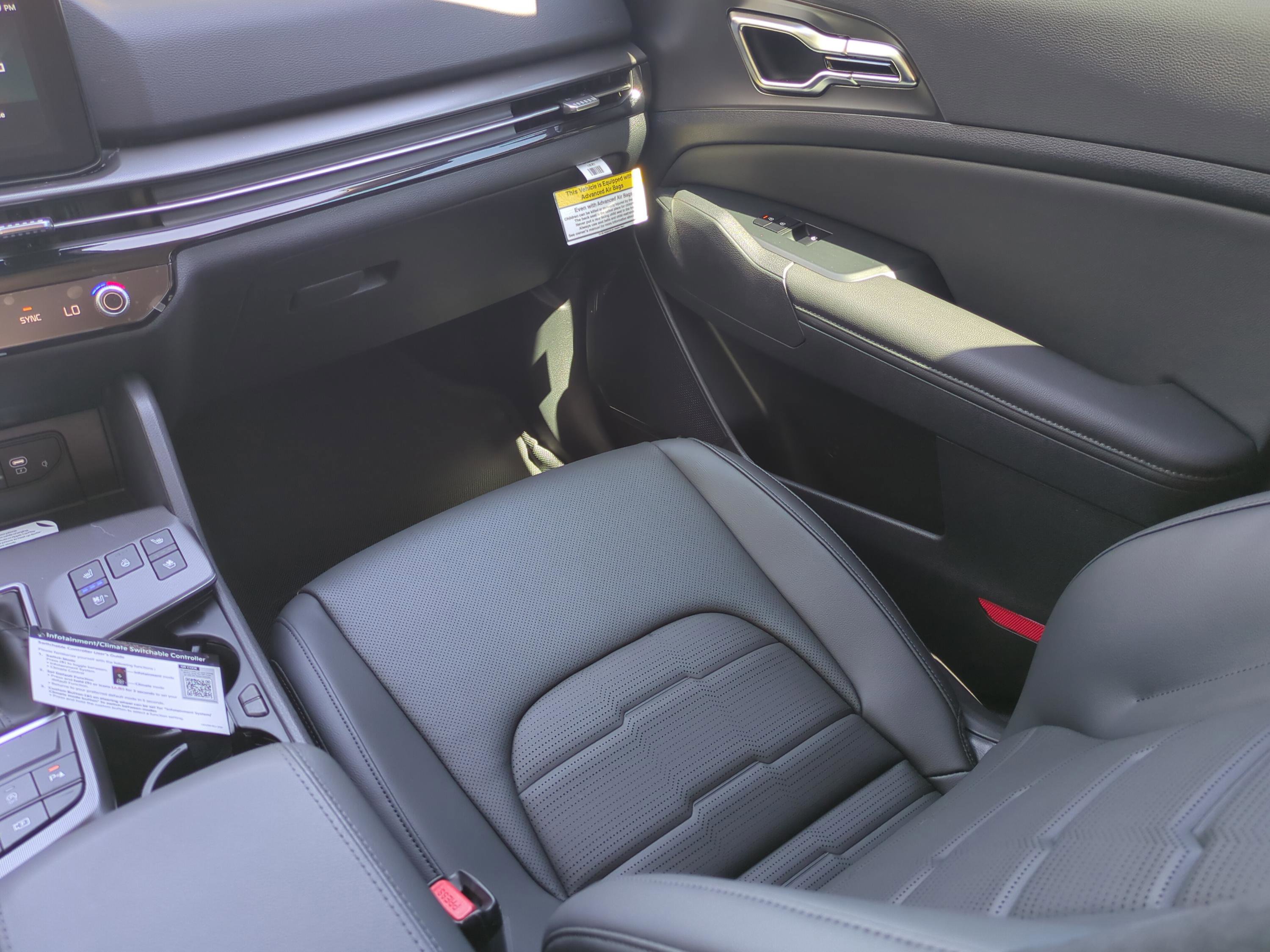 New 2026 Kia Sportage SX image 16