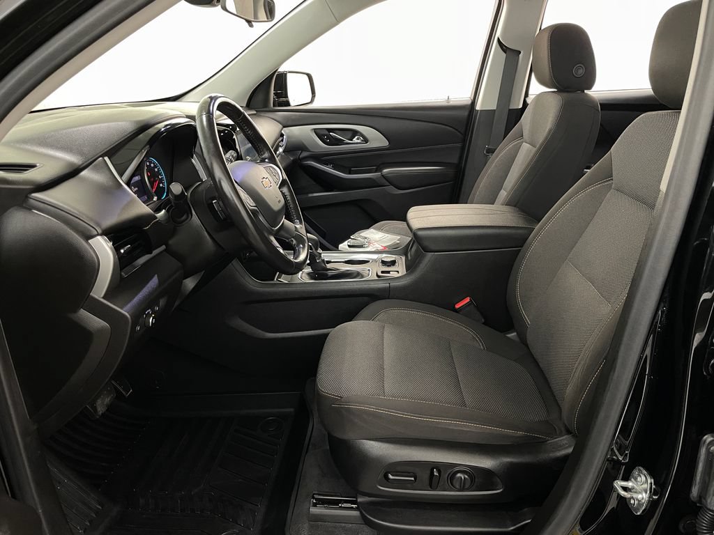 Certified 2021 Chevrolet Traverse LT FWD image 7