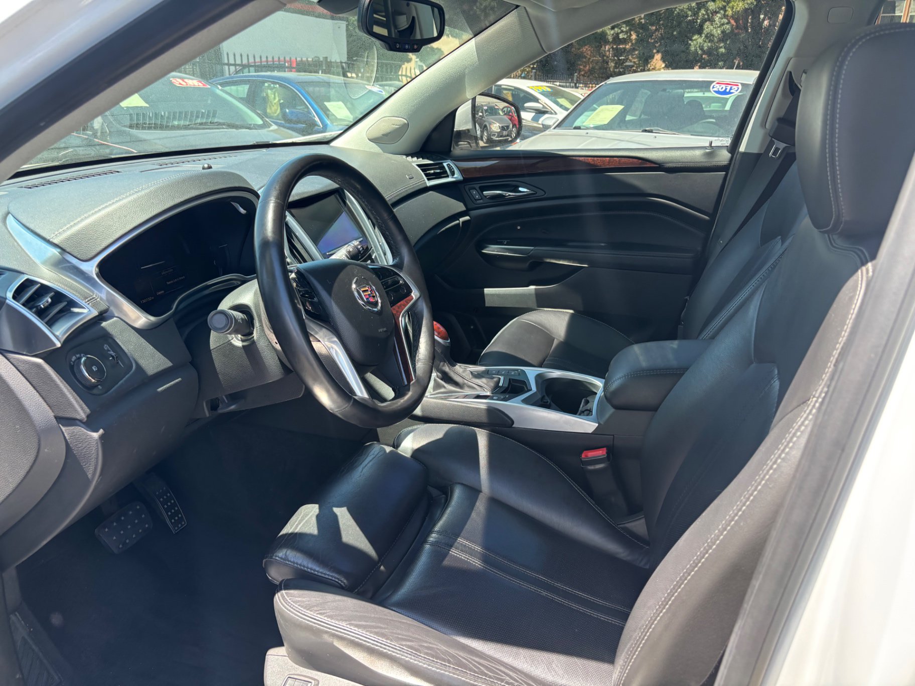 Used 2016 Cadillac SRX Luxury w/ Driver Awareness Package FWD image 7
