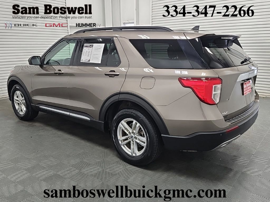 Used 2021 Ford Explorer XLT w/ Equipment Group 202A AWD/4WD image 5
