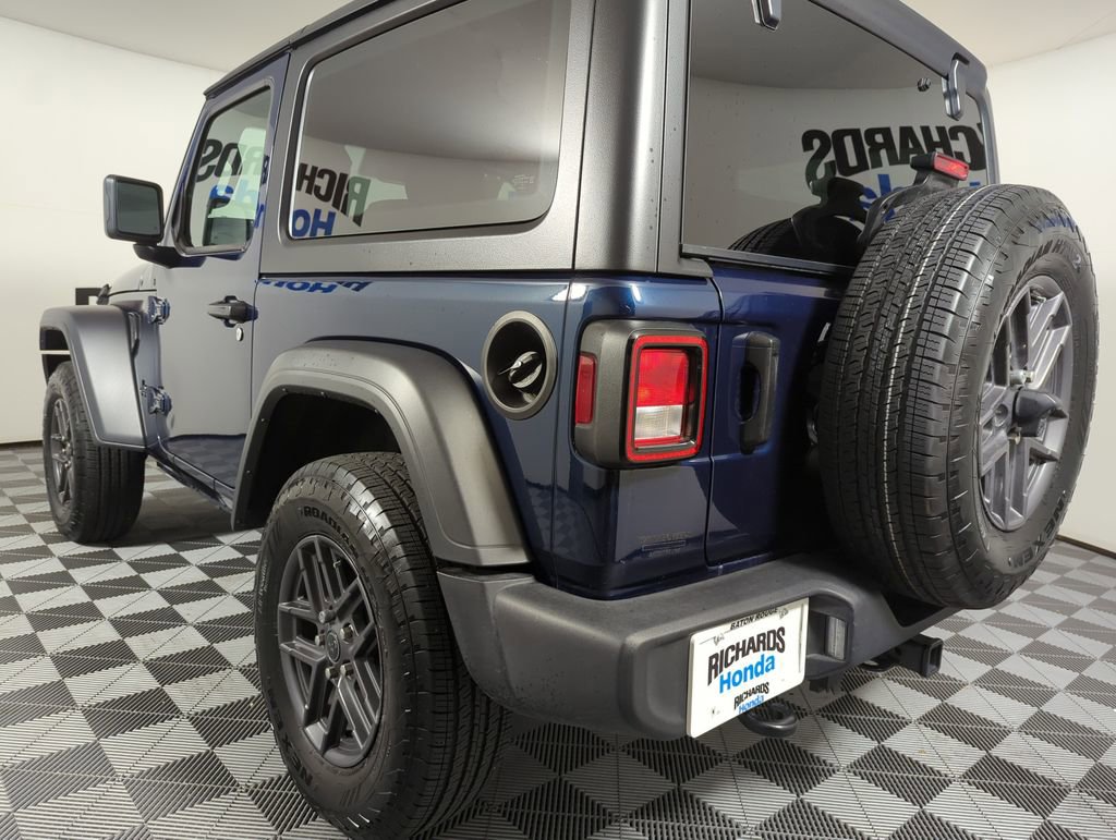 Used 2025 Jeep Wrangler Sport image 2