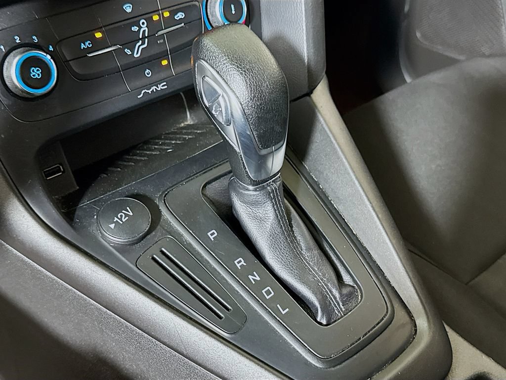 Used 2018 Ford Focus SE FWD image 14
