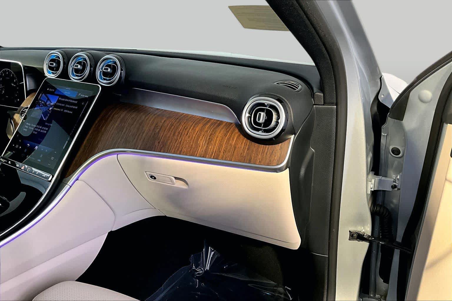 Certified 2026 Mercedes-Benz GLC 300 4MATIC image 19