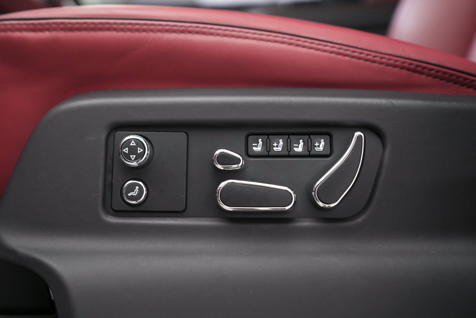 Used 2022 Bentley Bentayga image 8