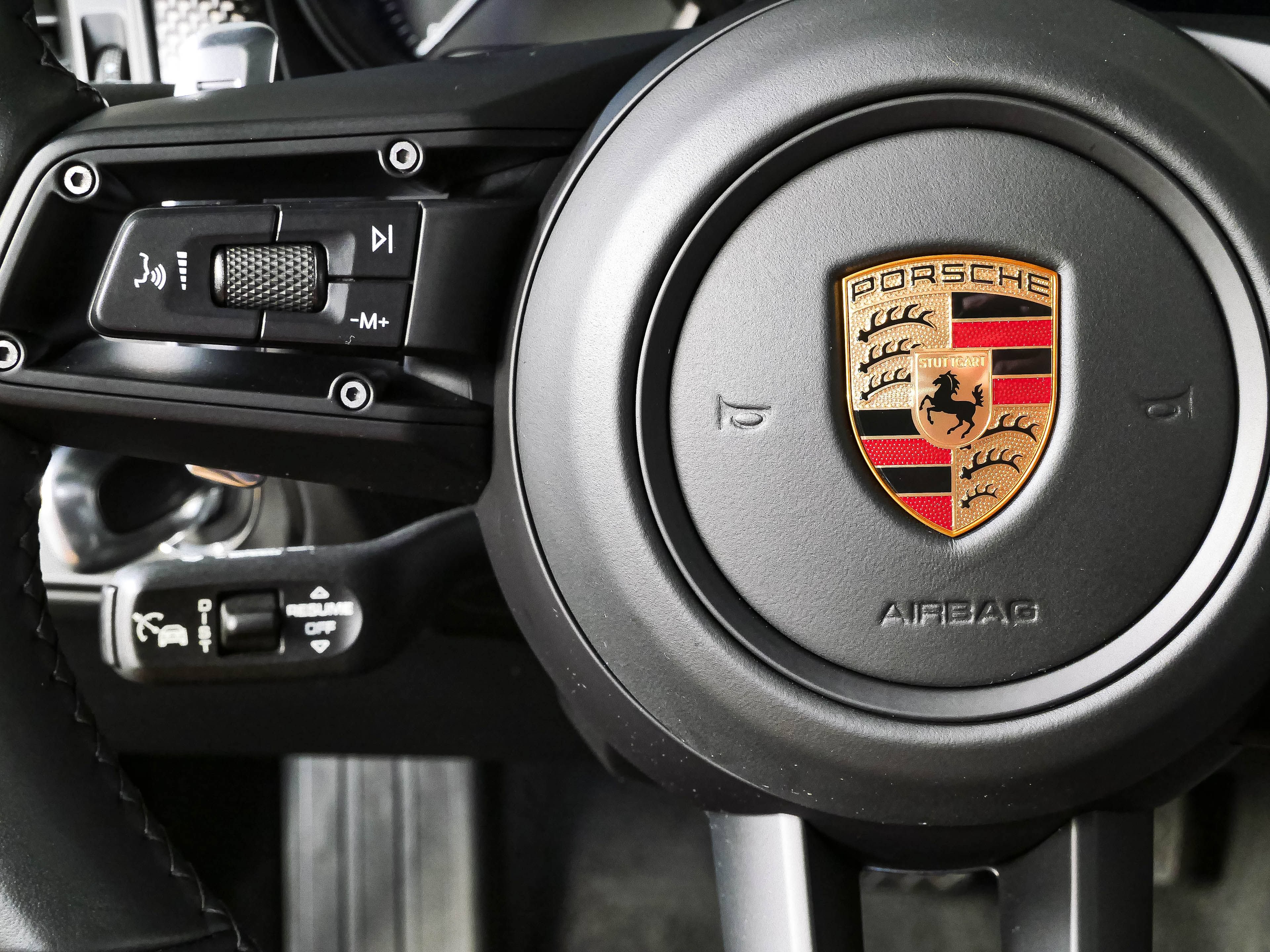 Certified 2024 Porsche Macan GTS AWD/4WD image 11