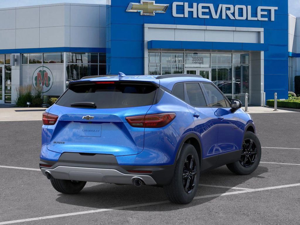 New 2025 Chevrolet Blazer LT w/ Convenience Package image 4