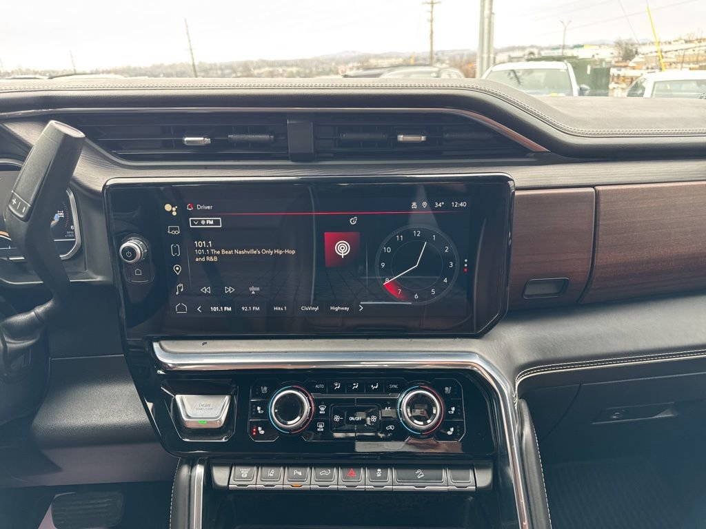 Used 2025 GMC Sierra 2500 Denali Ultimate image 26