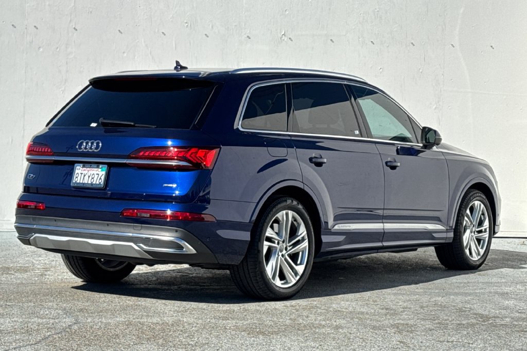 Used 2020 Audi Q7 3.0T Prestige w/ Prestige Package AWD/4WD image 3
