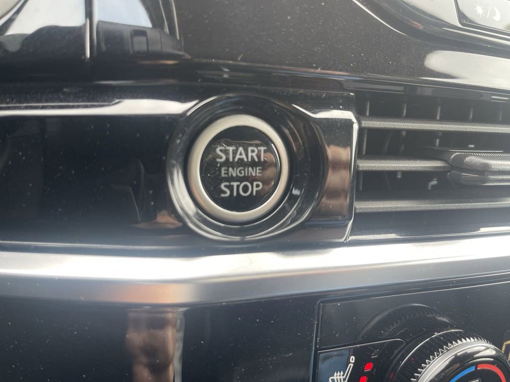 Used 2023 Nissan Pathfinder SL image 23