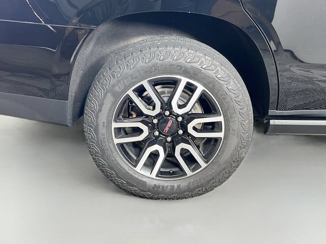 Used 2023 GMC Yukon AT4 w/ AT4 Premium Package AWD/4WD image 42
