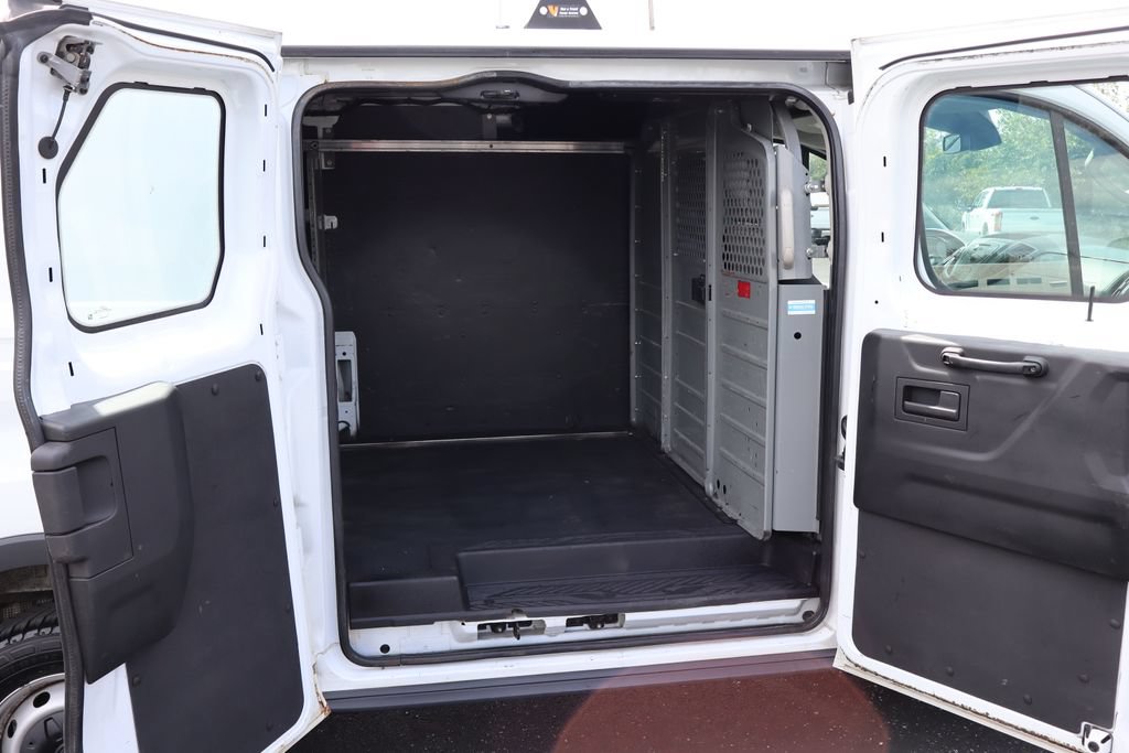 Used 2016 Ford Transit 250 130 Low Roof RWD image 29