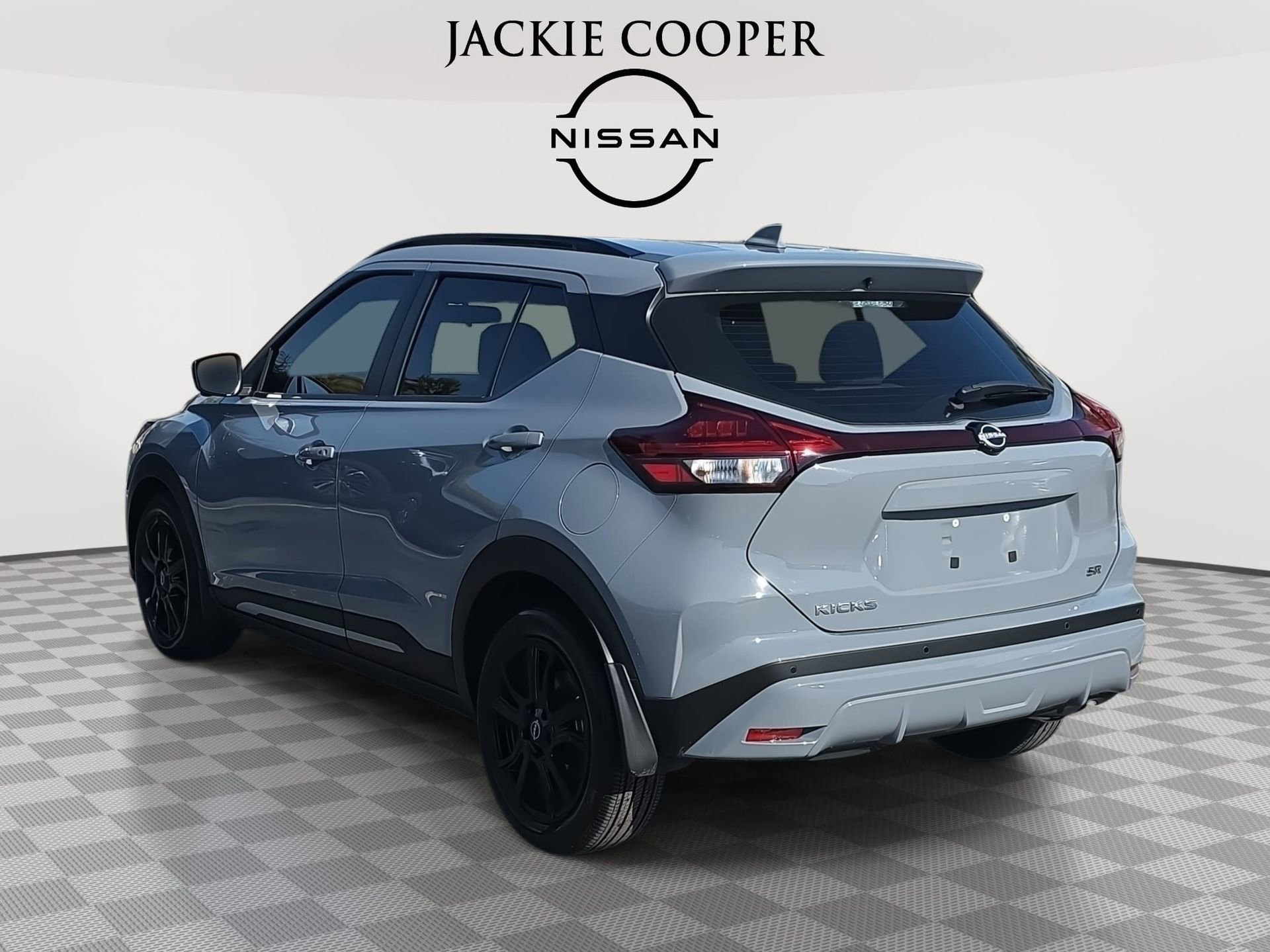 Certified 2024 Nissan Kicks SR w/ SR Premium Package image 7