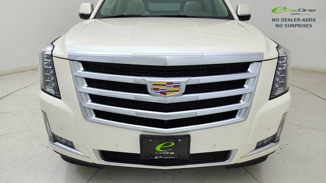 Used 2015 Cadillac Escalade Luxury RWD image 8