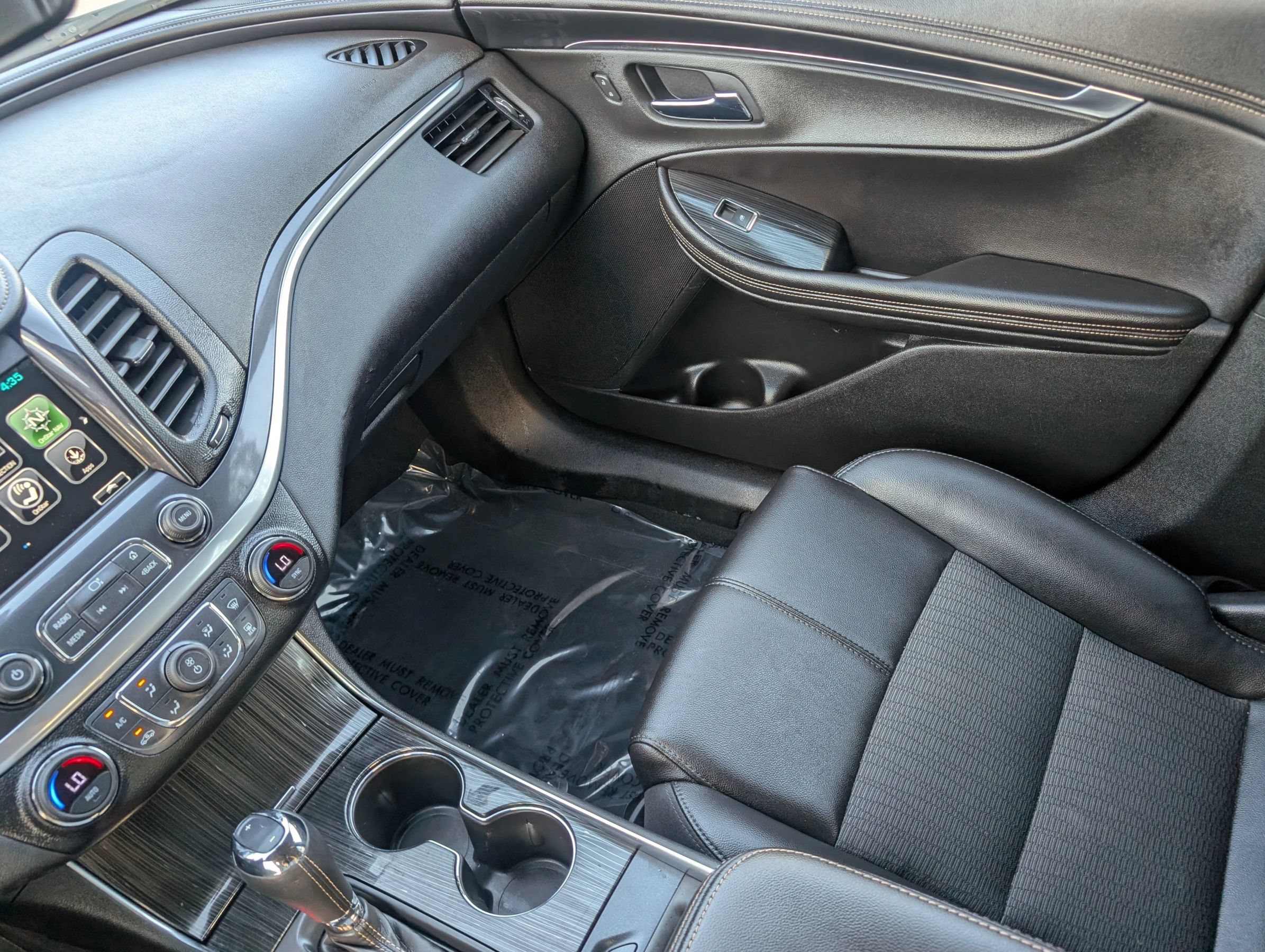 Used 2019 Chevrolet Impala LT FWD image 32