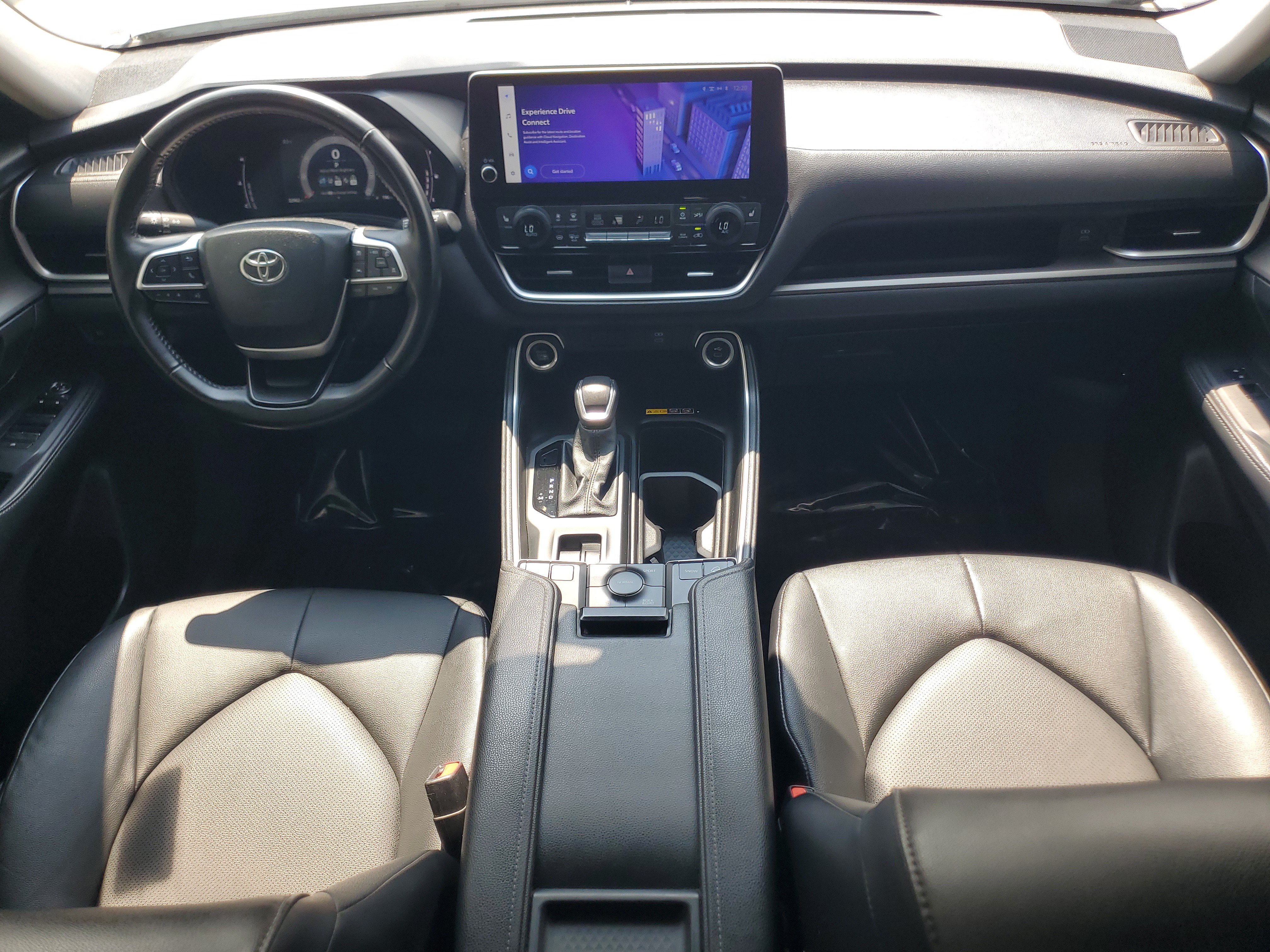 Certified 2024 Toyota Grand Highlander AWD image 15