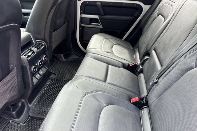 Used 2023 Land Rover Defender 110 S AWD/4WD image 11
