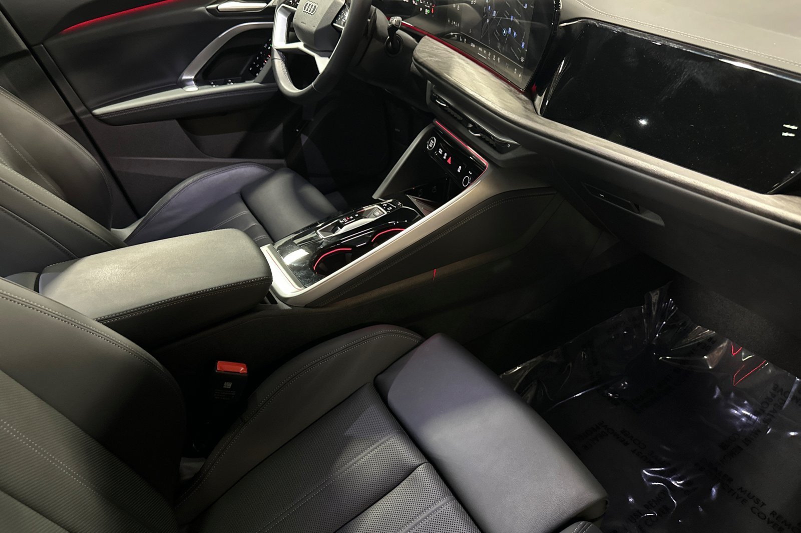 Used 2025 Audi Q5 Premium Plus w/ Premium Plus AWD/4WD image 15