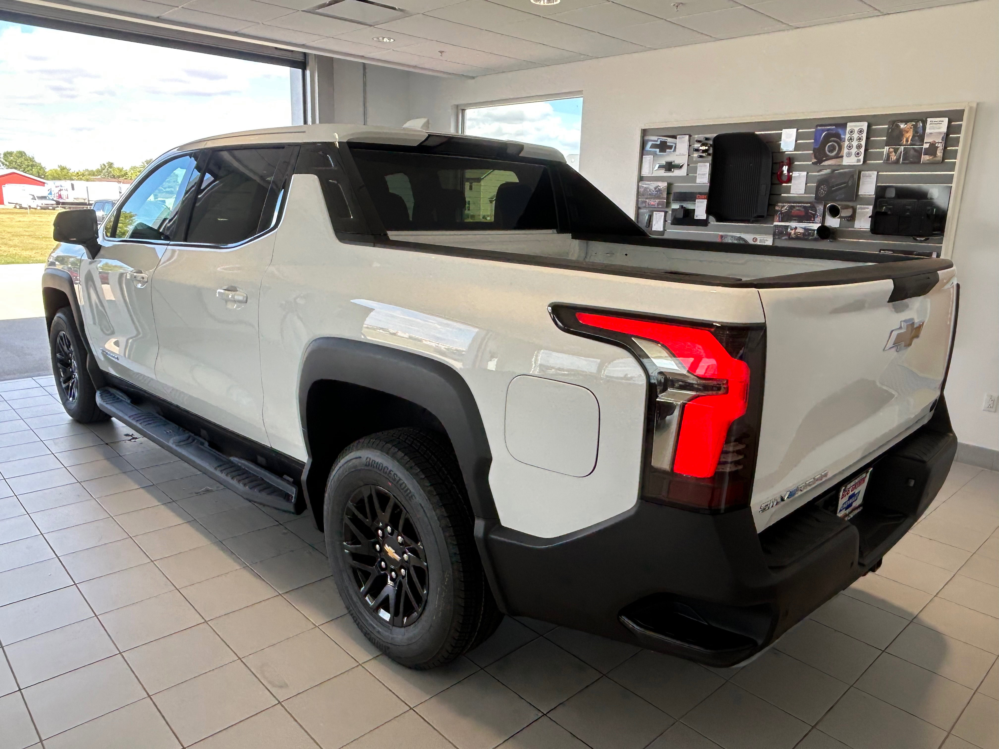 New 2026 Chevrolet Silverado EV LT image 3