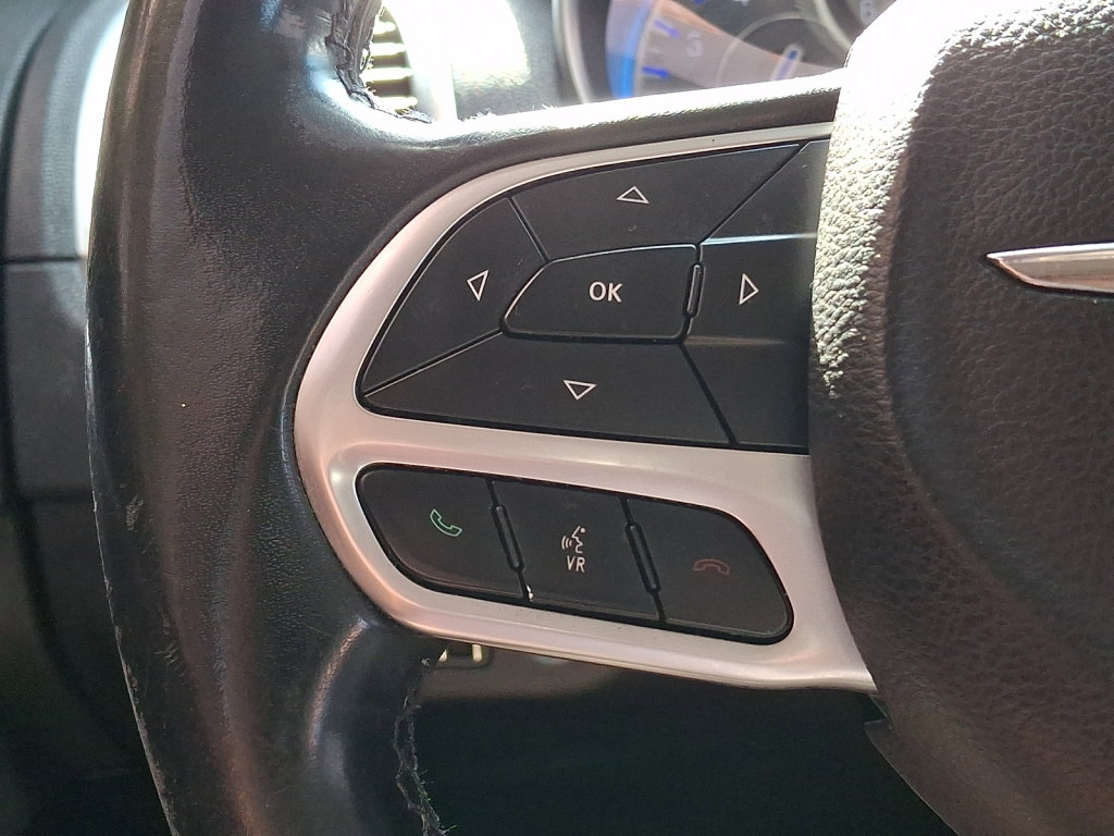 Used 2019 Chrysler 300 Touring AWD/4WD image 28