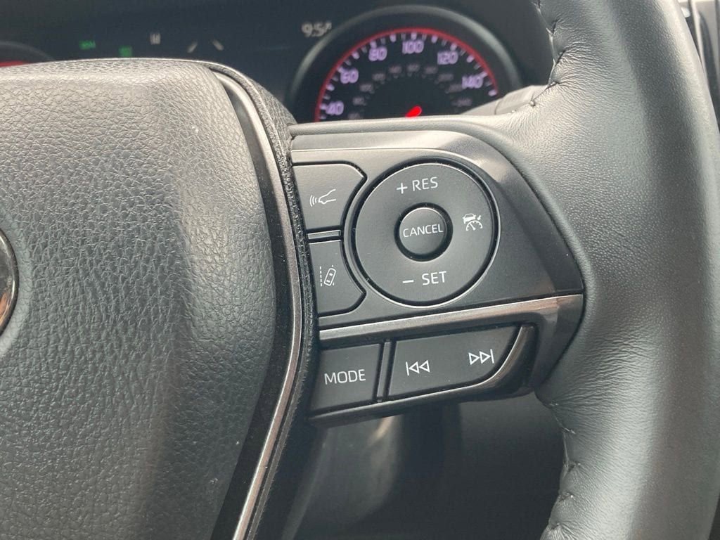 Used 2024 Toyota Camry XSE FWD image 16