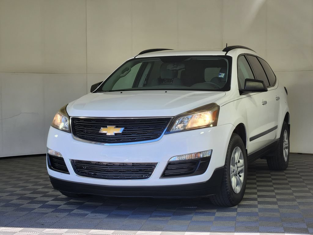 Used 2017 Chevrolet Traverse LS FWD image 3