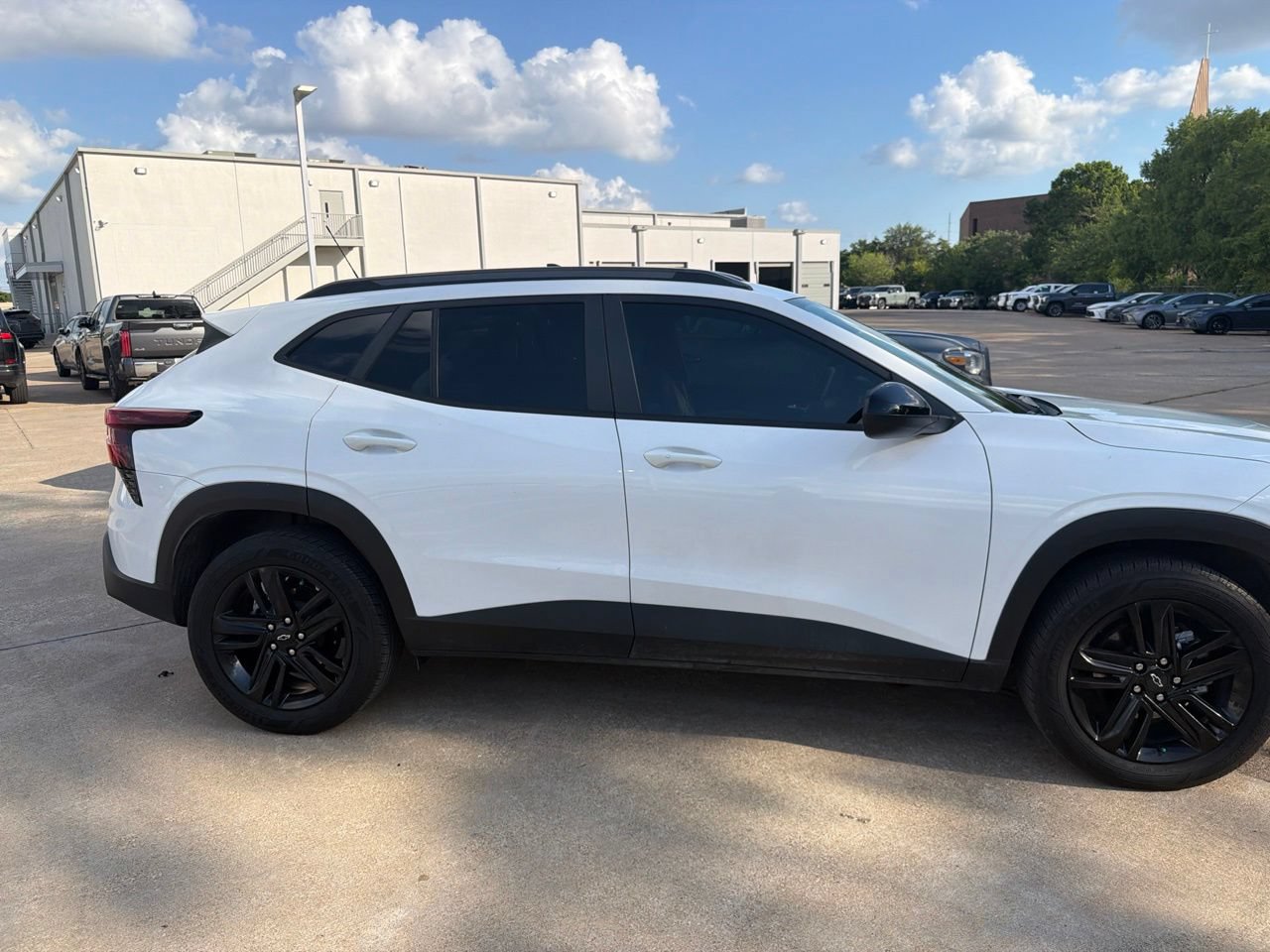 Used 2025 Chevrolet Trax ACTIV FWD image 10