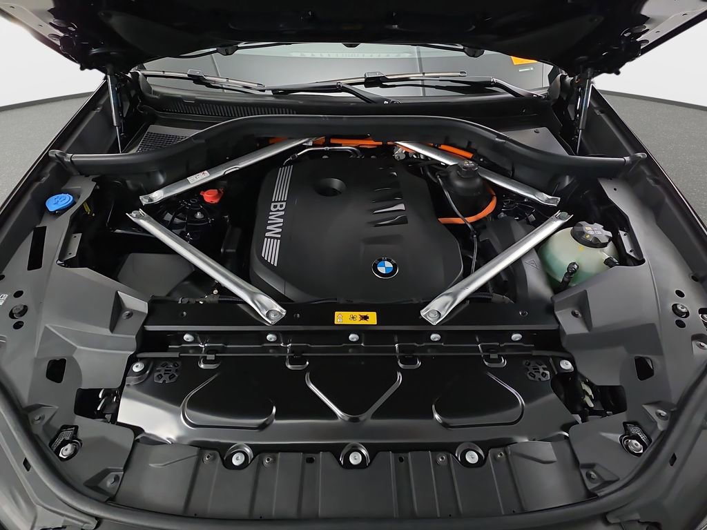 New 2026 BMW X5 xDrive50e image 30