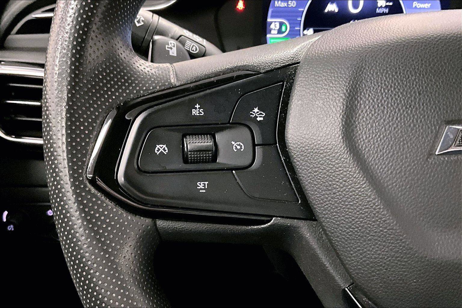 Used 2023 Chevrolet Bolt EUV LT w/ Driver Confidence Package image 17