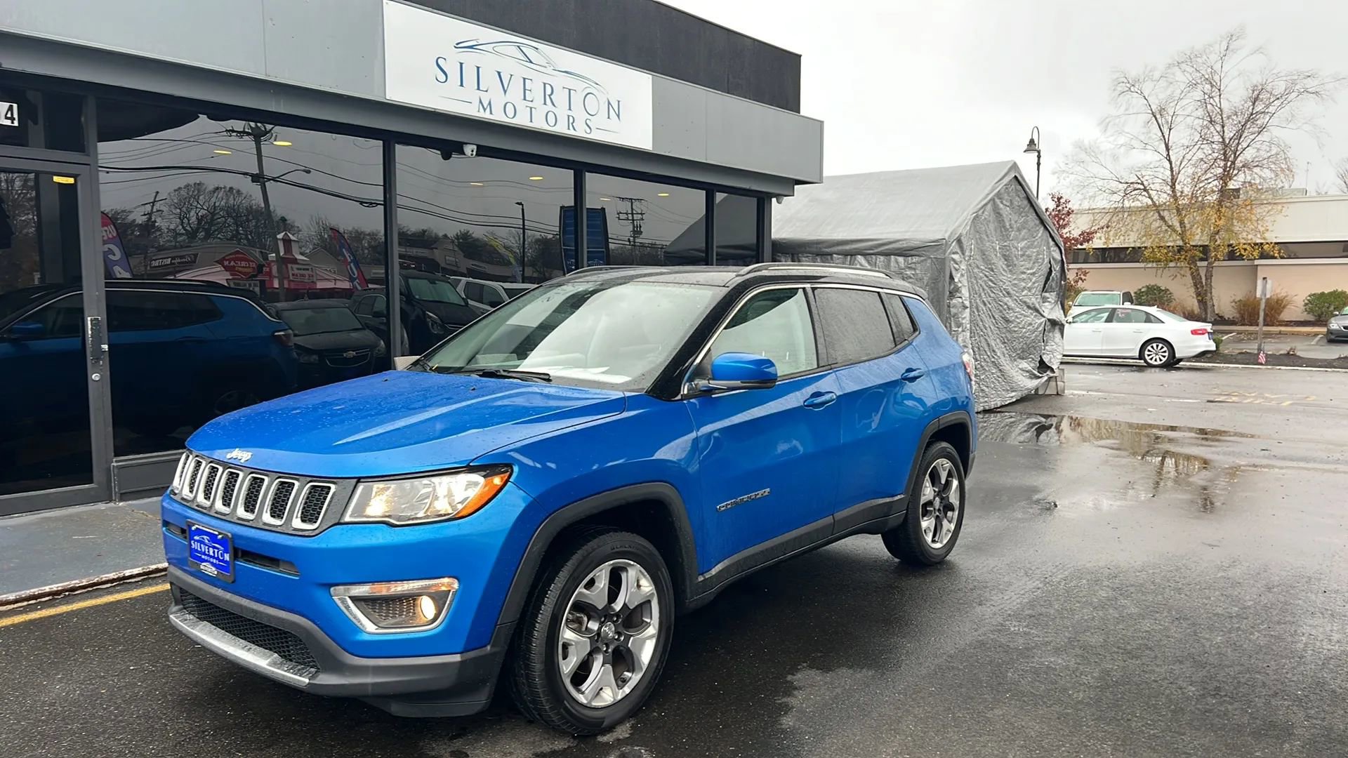Used 2018 Jeep Compass Limited w/ Navigation Group image 2