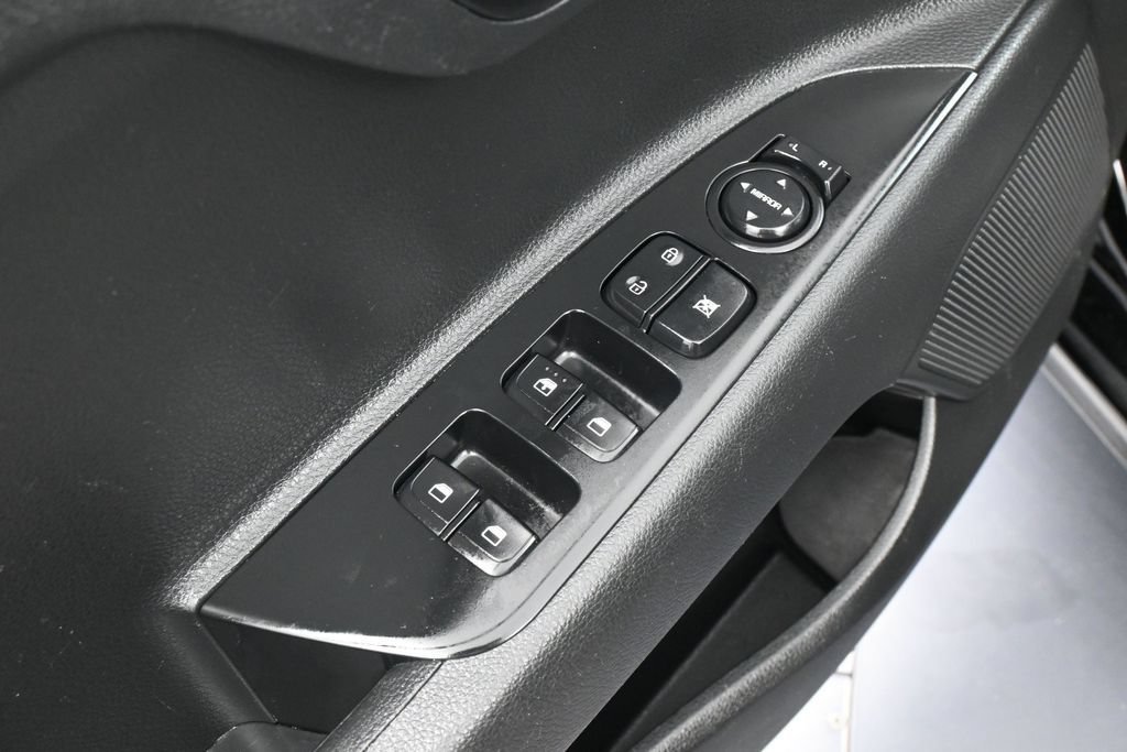 Used 2023 Kia Rio S FWD image 13