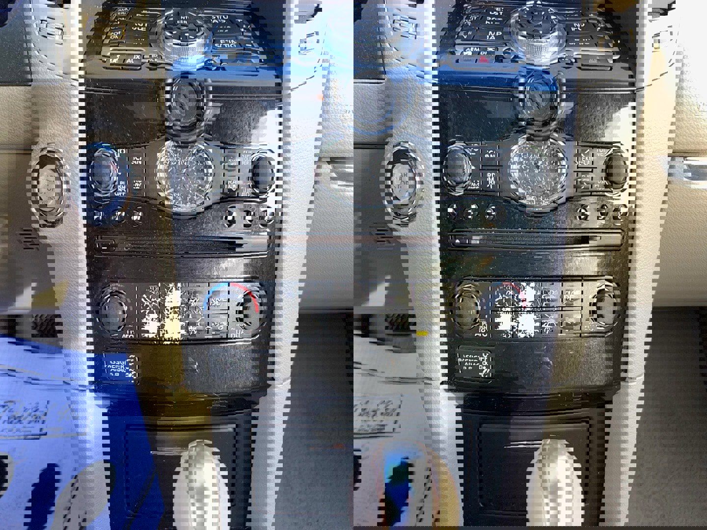 Used 2013 INFINITI FX37 AWD w/ Premium Pkg image 20