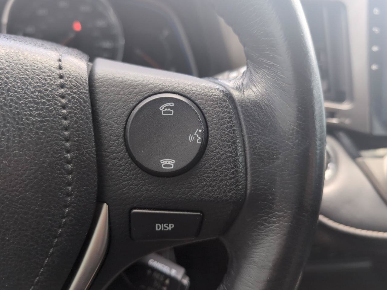Used 2015 Toyota RAV4 Limited FWD image 21