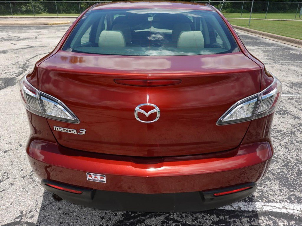 Used 2010 MAZDA MAZDA3 i Touring FWD image 6