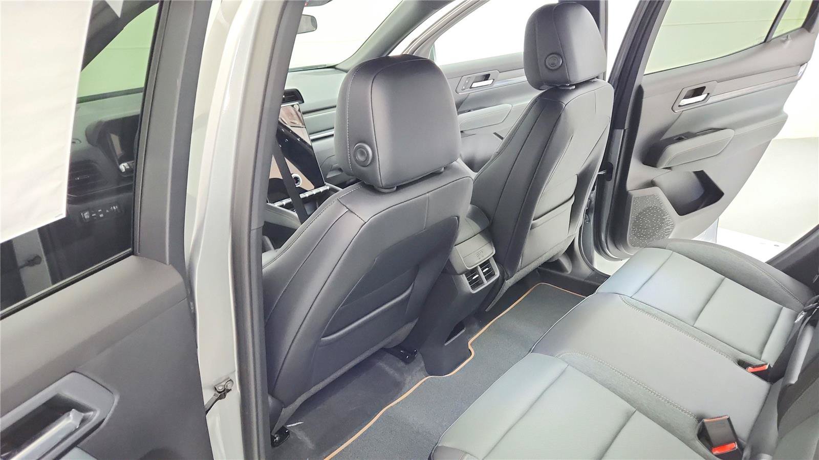 New 2026 GMC Terrain AT4 AWD/4WD image 21