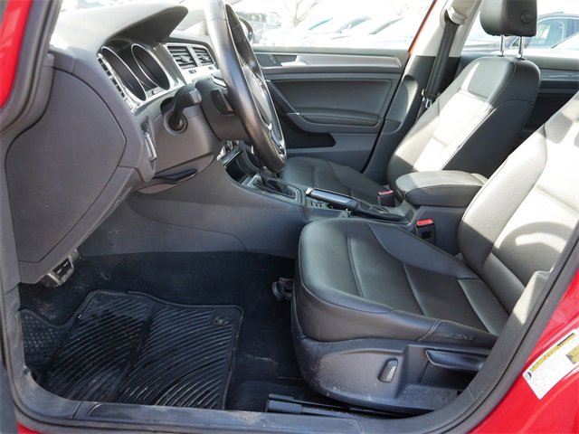 Used 2017 Volkswagen Golf Alltrack S image 13