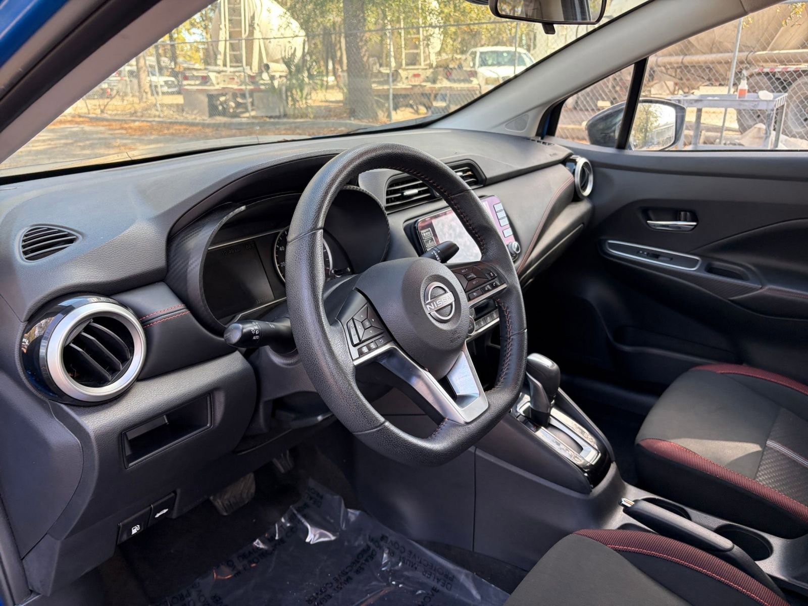 Used 2024 Nissan Versa SR image 30