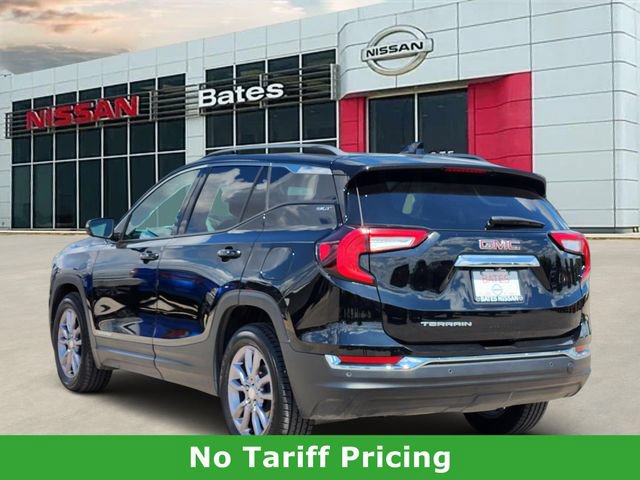 Used 2022 GMC Terrain SLT w/ Tech Package FWD image 5