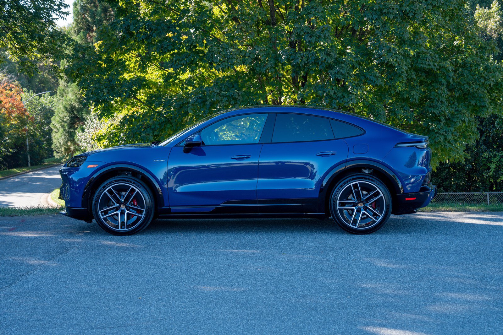 New 2026 Porsche Cayenne S AWD/4WD image 2
