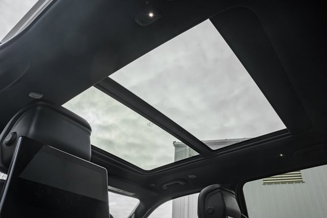 Used 2022 Jeep Wagoneer Series III w/ Premium Group I image 43