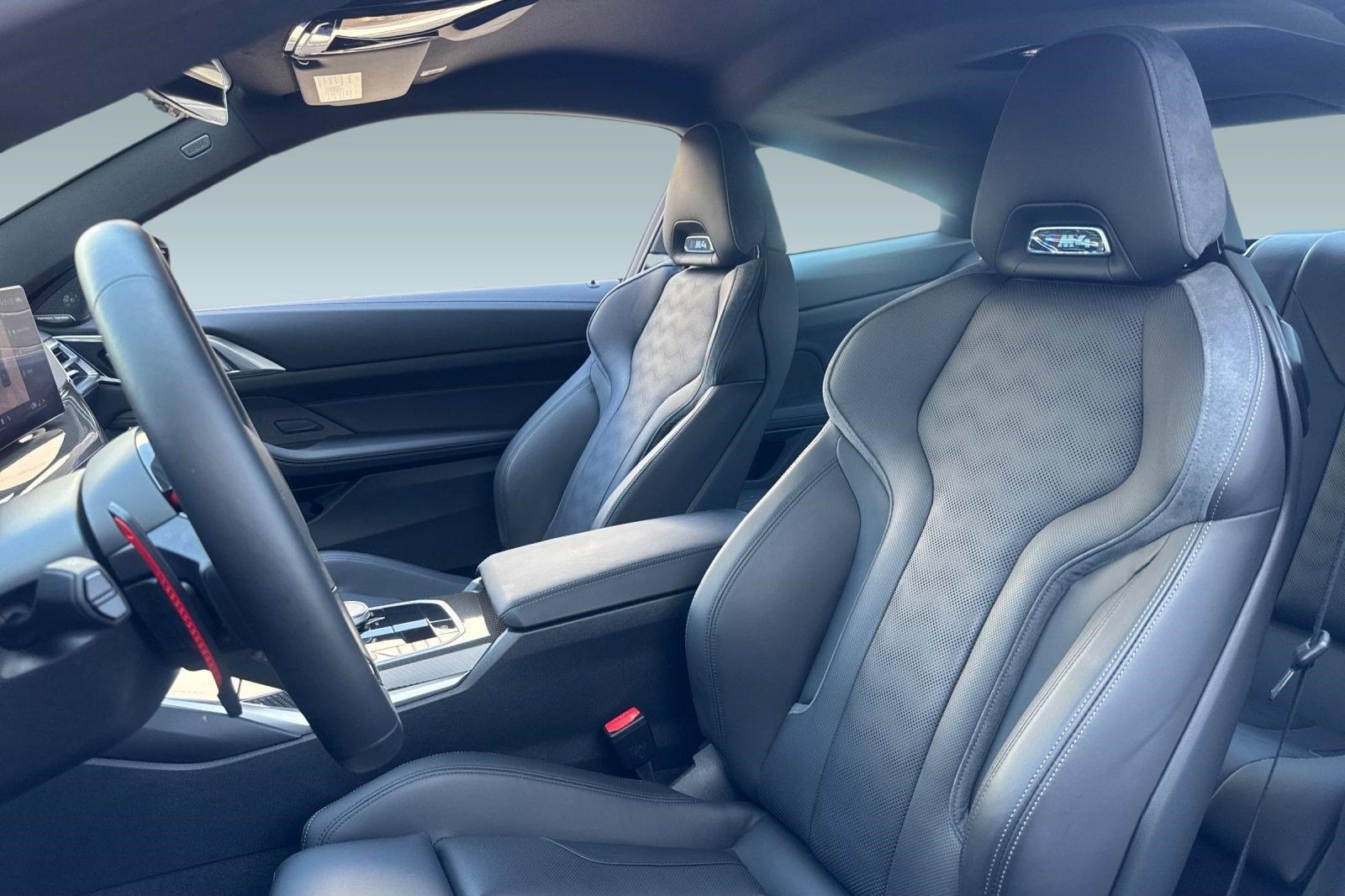 Used 2026 BMW M4 Competition w/ Executive Package RWD image 5