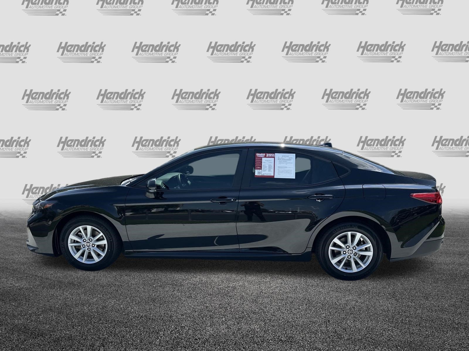 Used 2025 Toyota Camry LE w/ Convenience Package FWD image 7