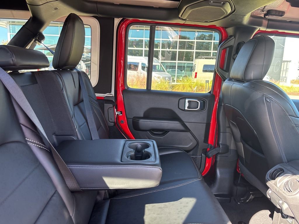Used 2021 Jeep Wrangler Unlimited Sahara w/ Cold Weather Group image 24