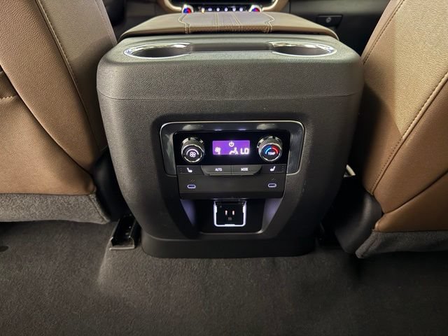 Used 2025 Chevrolet Tahoe High Country w/ Sun And Tow Package AWD/4WD image 29